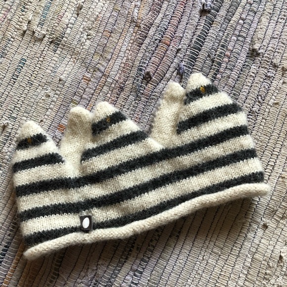 Oeuf Striped 100% Alpaca Crown - Picture 2 of 3